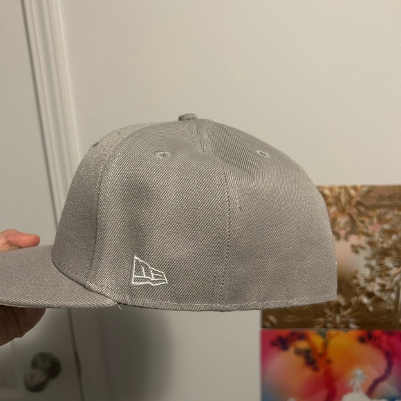Various Fitted Hats - Picture 8 of 16